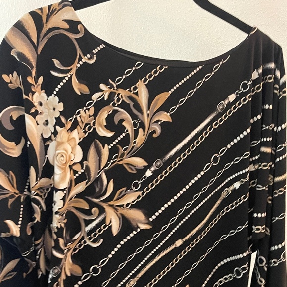 White House Black Market Blouse - Picture 5 of 7